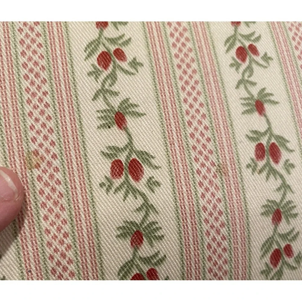 Rose Tree Country Chic Carnation Decorative Pillows Lot Of 2 Rectangle Bedding